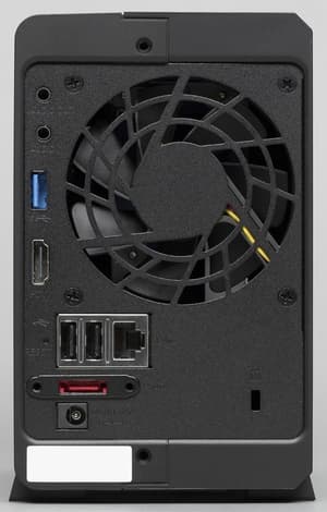 Внешний вид Synology NVR216 Внешний вид Synology NVR216