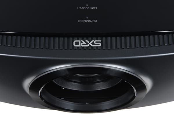 Проектор Sony VPL-VW95ES, регулировки объектива