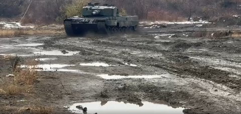 трофейный Leopard-2A4