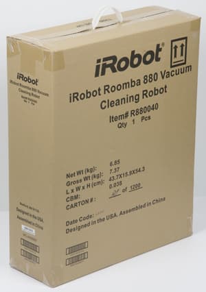 Робот-пылесос iRobot Roomba 880, коробка