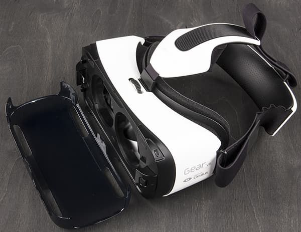 Шлем виртуальной реальности Samsung Gear VR