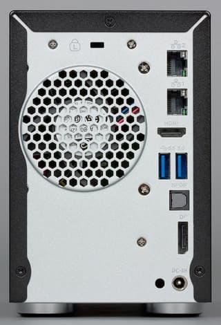 Внешний вид сетевого накопителя Thecus W2810Pro Внешний вид сетевого накопителя Thecus W2810Pro