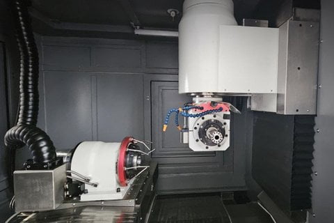 Приобретение, доставку, установку, монтаж, пусконаладочные работы семи новых объектов для завода планируется почти полностью закончить до 31 декабря 2024 года