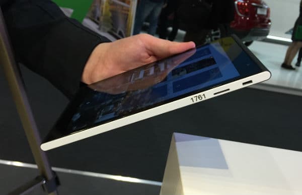 Стенд Jolla на Mobile World Congress 2015