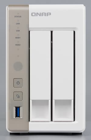 Внешний вид QNAP TS-251 Внешний вид QNAP TS-251