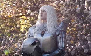 Лидер «Отряда Сокола»: модель воплотила образ Гриффита из вселенной манги «Берсерк»