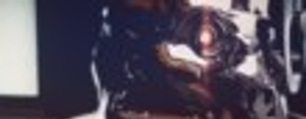 Геймплей Killer is Dead: сражение с боссом, общение с девушками