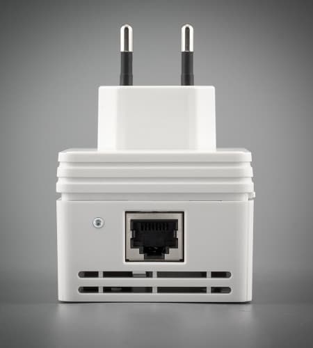 Внешний вид Netgear XAV5101W Внешний вид Netgear XAV5101