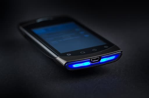 коммуникатор Highscreen Cosmo, светодиодная подсветка