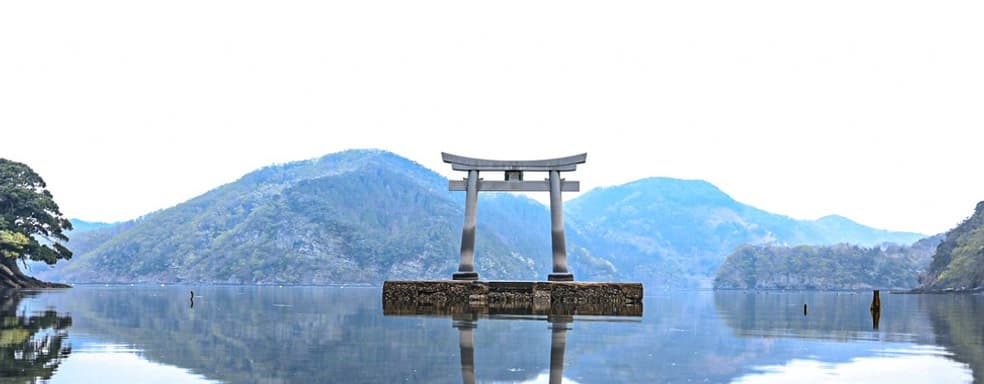 Japanese Temple Popularized by Ghost of Tsushima Tourists Closes to Visitors