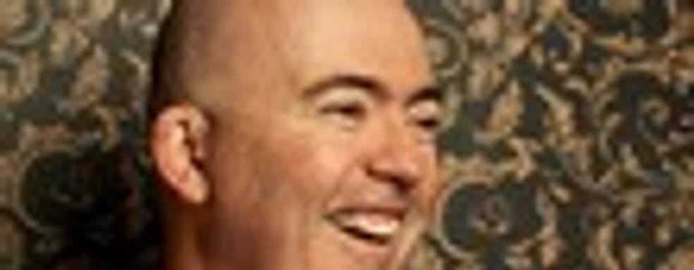 Brendan McNamara хвалит Rockstar