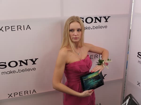 Cмартфоны Xperia SP и Xperia L