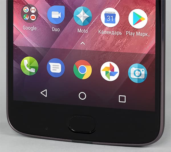 Обзор смартфона Moto Z2 Play