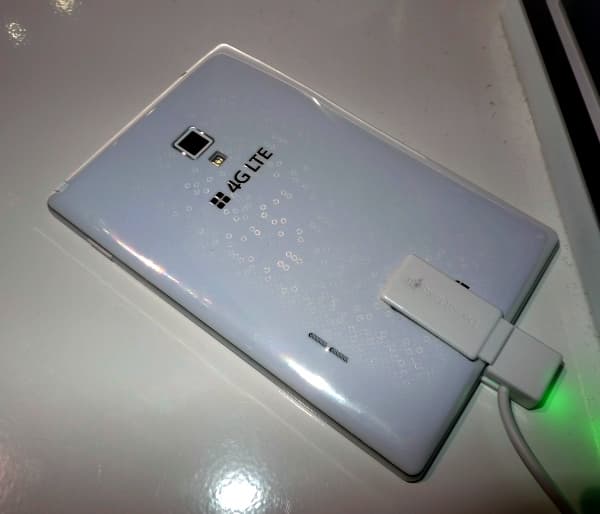 Мобильные новинки CES 2013