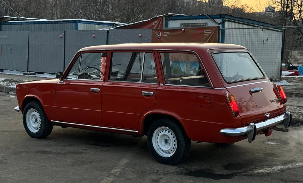 ВАЗ-2102