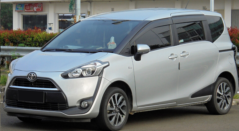 Toyota Sienta