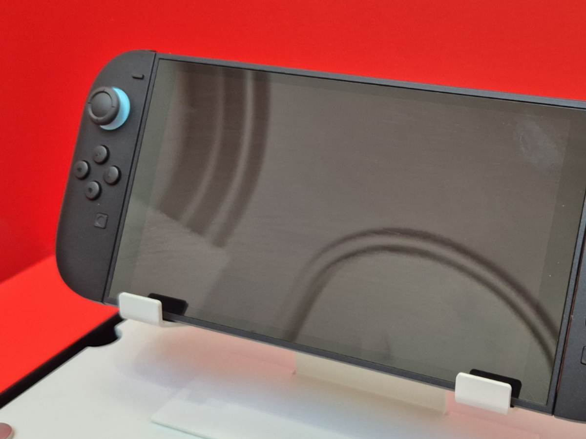 Первая распаковка Nintendo Switch 2 в России — в сети показали