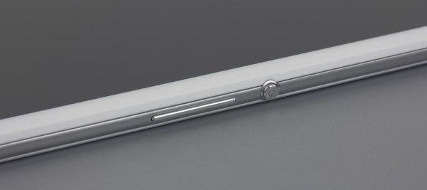 Дизайн планшета Sony Xperia Z3 Tablet Compact