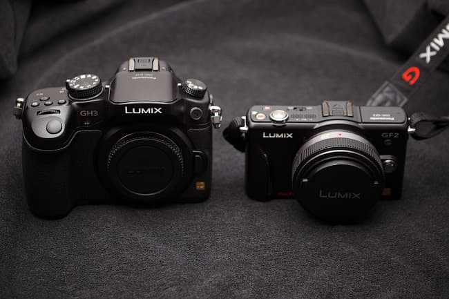 Panasonic GH3 в сравнении с Panasonic GF2