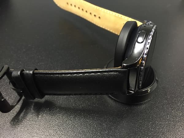 Умные часы Samsung Gear S2 Умные часы Samsung Gear S