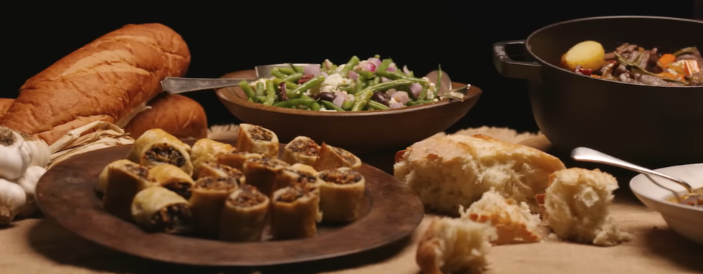 Праздничный стол в стиле Diablo 4. Blizzard показала, как приготовить тёмные деликатесы