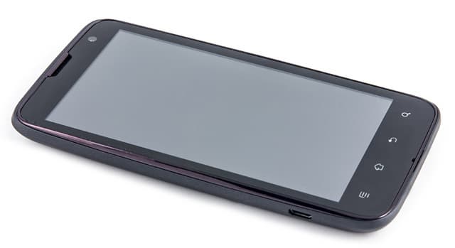 Внешний вид коммуникатора Обзор Highscreen Explosion. Внешний вид коммуникатора