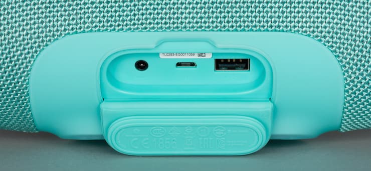 Дизайн колонки JBL Charge 3