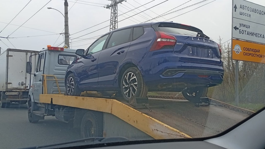 Прототип Lada Iskra в кузове универсал впервые попал на фото