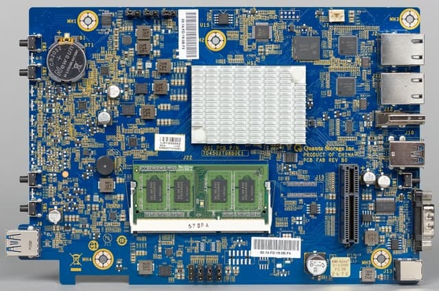 Конструкция Thecus N2810 Конструкция Thecus N2810