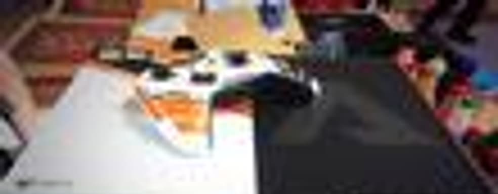 Сотрудники Respawn Entertainment получили Xbox One Titanfall Limited Edition