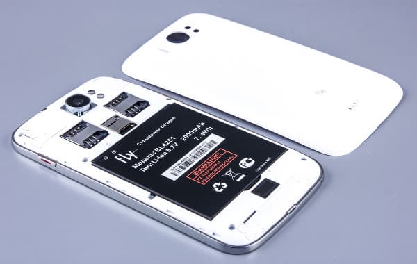 Внешний вид Fly IQ450 Quattro Horizon 2 Внешний вид Fly IQ450 Quattro Horizon 2