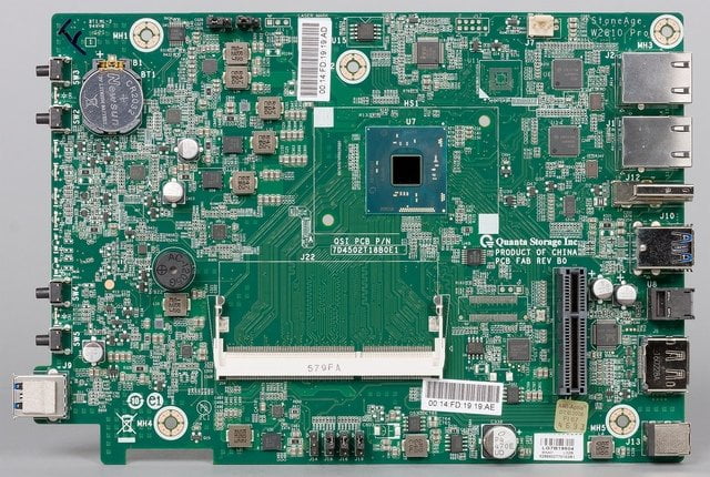 Конструкция сетевого накопителя Thecus W2810Pro