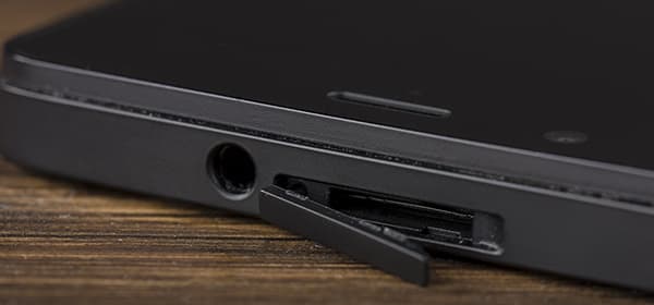 Смартфон BQ Aquaris E4.5 Ubuntu Edition Смартфон BQ Aquaris E4.5 Ubuntu Edition