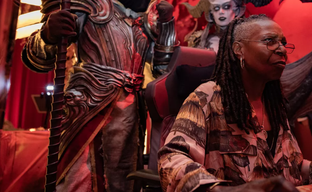 Босс франшизы Diablo с демонами пришёл за Вупи Голдберг, которая критиковала Blizzard. Прошла церемония вручения Ключа от Преисподней