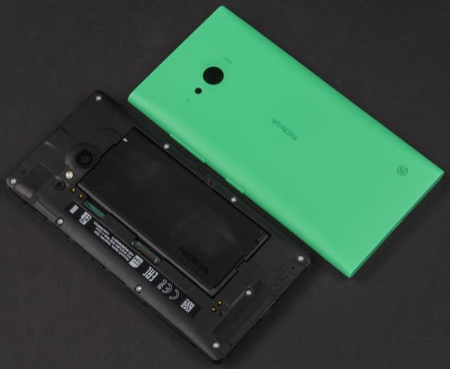Внешний вид Nokia Lumia 735