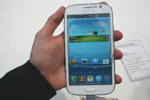 Samsung Grand на выставке Mobile World Congress