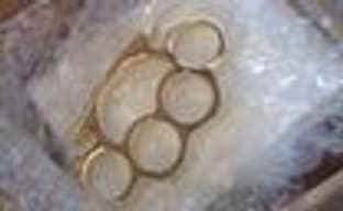 EA разослала журналистам подарочные кастеты