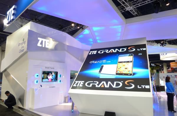 Мобильные новинки CES 2013