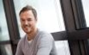 Бах покидает DICE, а Монье уходит из CD Project RED