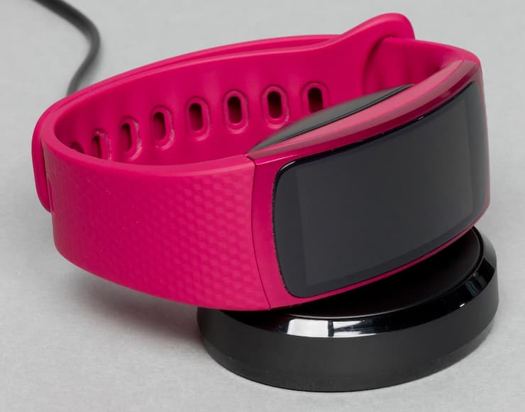 Умный браслет Samsung Gear Fit2 Умный браслет Samsung Gear Fit2