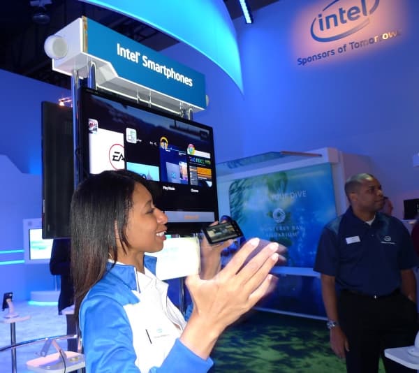 Мобильные новинки CES 2013