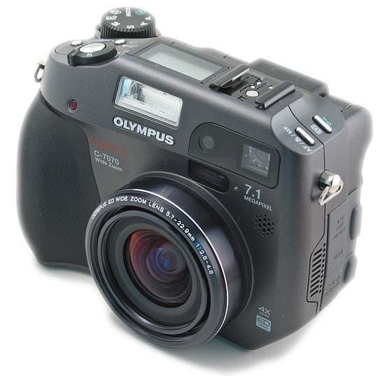 Olympus CAMEDIA C7070 Wide Zoom