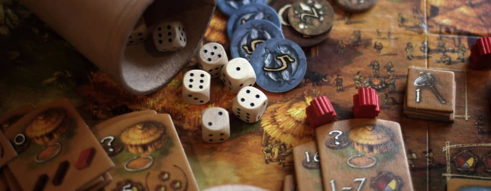 Настолка своими руками: открылся предзаказ на книгу «Твой ход! Руководство по дизайну настольных игр»