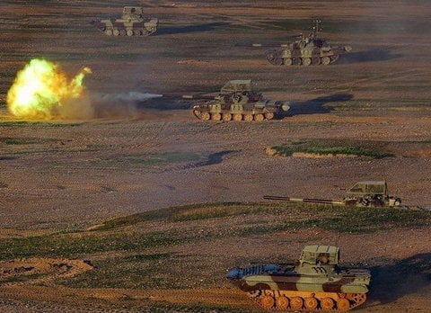 Т-72С и БМП-2