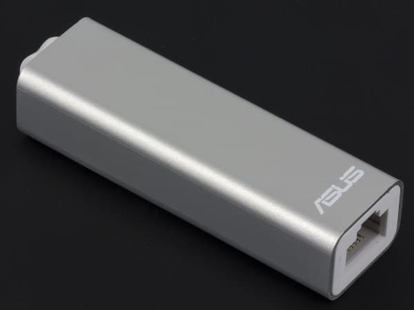 Внешний вид роутера ASUS WL-330NUL Внешний вид роутера ASUS WL-330NUL