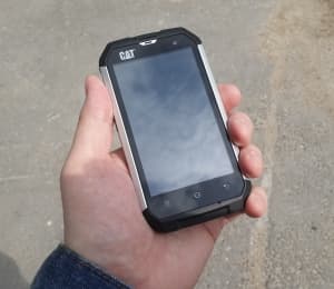 Обзор защищенного смартфона Cat B15