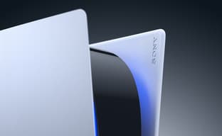 Спекулянт выложил фото партии PS5 и задрал цены в два раза выше магазинных. Позже его ограбили, угрожая пистолетом