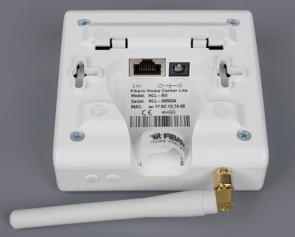 Внешний вид контроллера Fibaro Home Center Lite Внешний вид контроллера Fibaro Home Center Lite