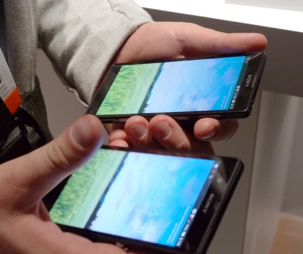 Мобильные новинки CES 2013