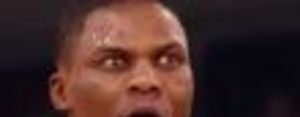 NBA Live 2016 против NBA 2K16: 8300 против миллиона